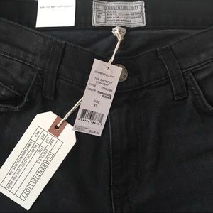 SALE💕Current Elliot The Cropped Straight